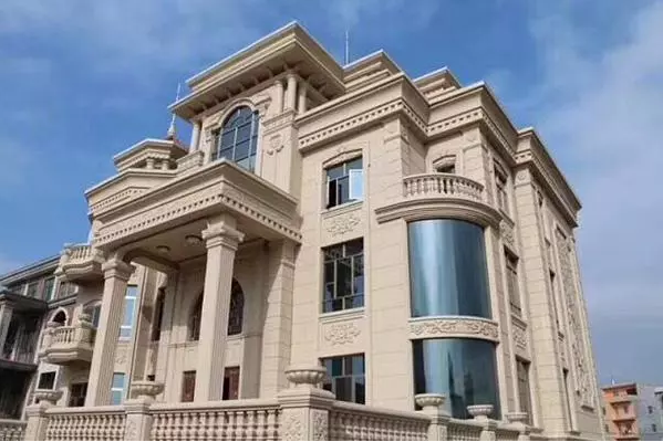 華喆仿石漆教你掌握這幾招，輕松鑒別水包砂質(zhì)量好壞