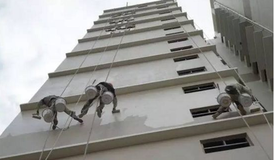 華喆仿石漆技術(shù)篇：外墻涂料面漆脫落，膩?zhàn)雍偷灼崾顷P(guān)鍵因素！