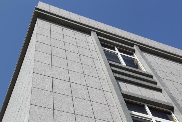 【華喆】多雨季節(jié)，真石漆該如何施工？